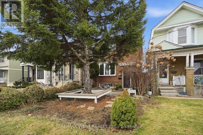 Photo - 6 Marshall Blvd