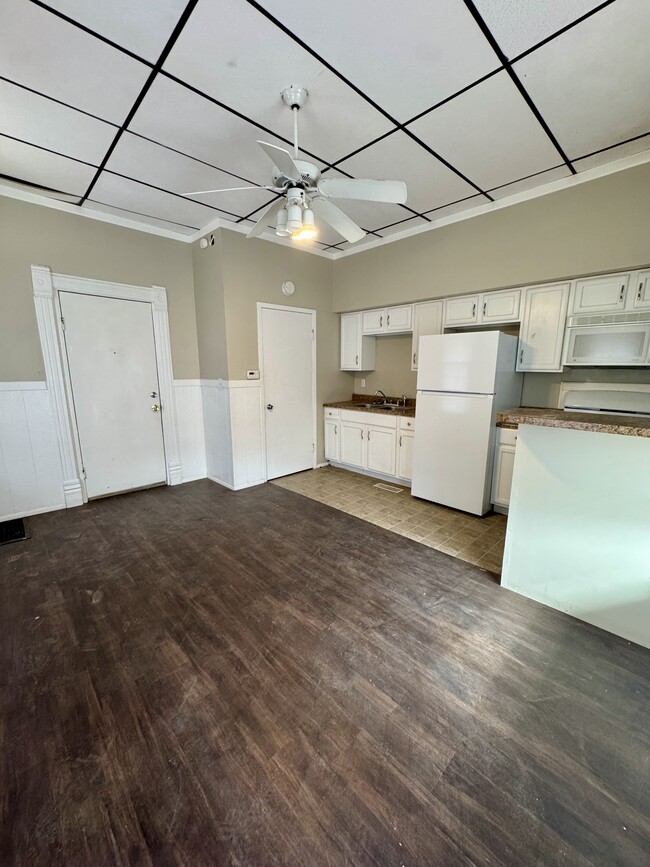 Photo - 737 17th St Unidad 1