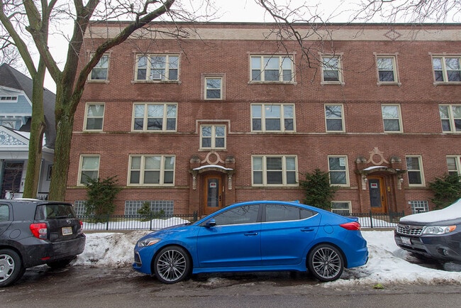 Building Photo - 1355 W Winona St Unit 2