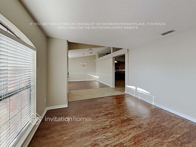 Photo - 9985 Lancashire Dr