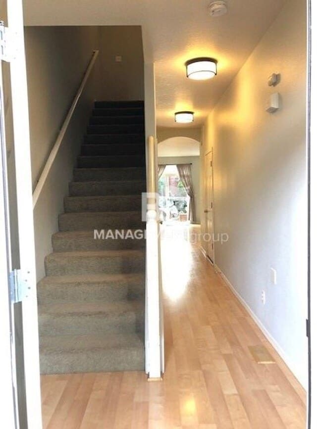 Photo - Updated Beaverton Townhome Close to Nike! Private Yard/Patio