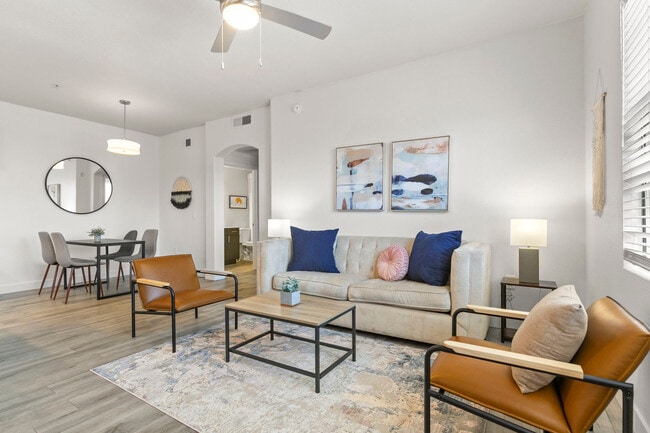 Photo - 9450 W Cabela Dr Unidad SI ID1014621P