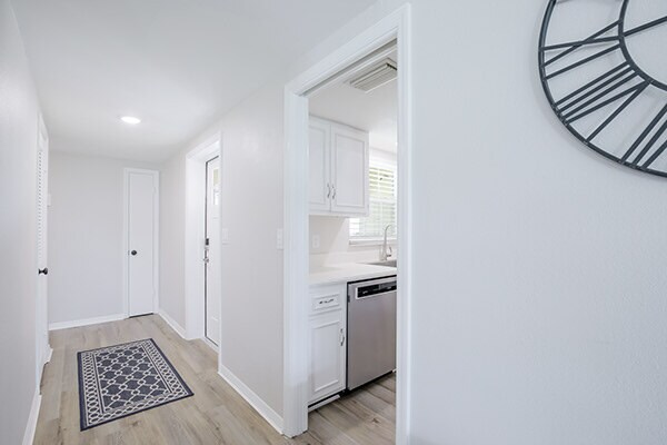 Photo - 5912 Driftwood Ave Unidad 5912 Driftwood