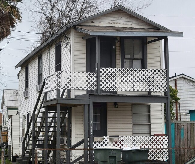 Photo - 3913 Winnie St