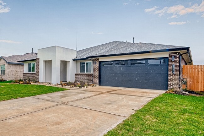 Photo - 1203 Hyde Lk Ln