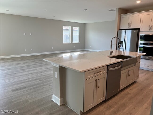 Photo - 2063 Grove Dr