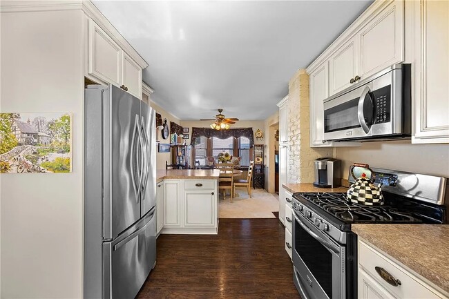 Photo - 136 Castleford Rd