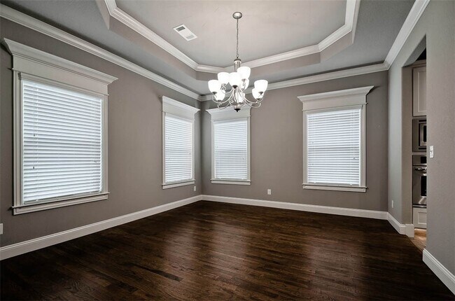 Photo - 703 SE Fullerton St