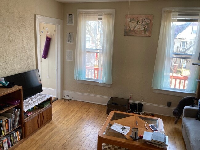 Photo - 2951-51A N Fratney St Unit Upper