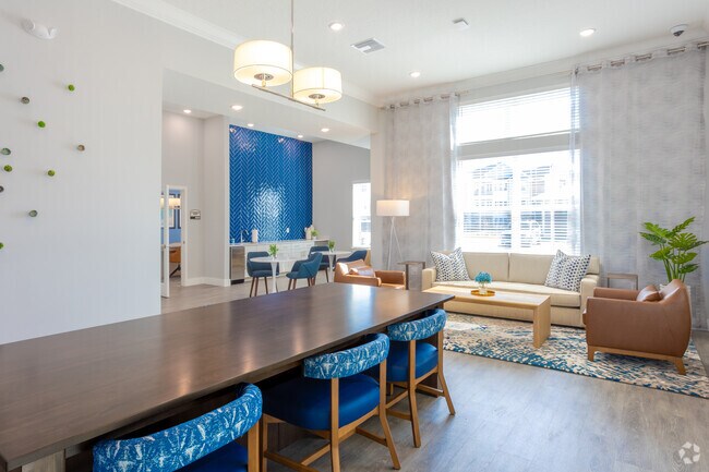 Business Center - The Carlton at Lake Dexter