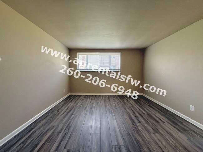 Photo - 4729 Northcrest Dr Unit D