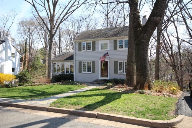 Photo - 3207 Circle Hill Rd