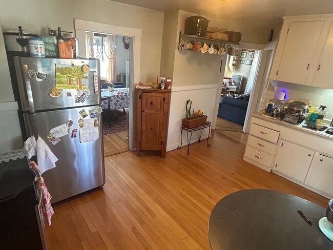 Photo - 133 Brook St