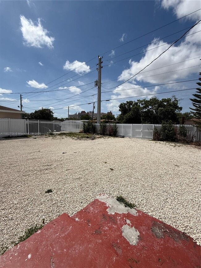 Photo - 2460 NW 61st St Unit B
