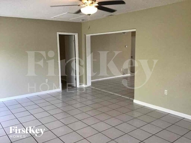 Photo - 613 Brittany Ct