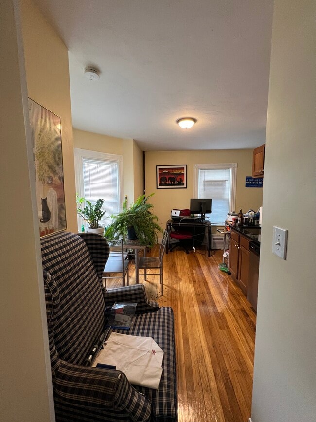 Photo - 16 Blake St Unit 3