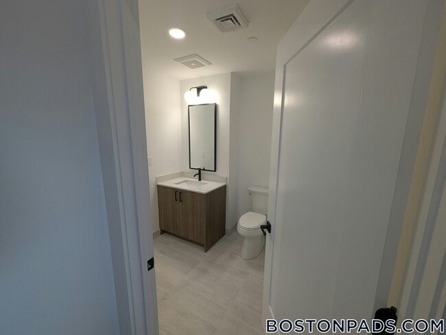 Photo - 199 Gardner St Unidad 402