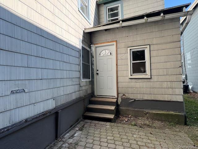 38 E Main St Unit 1