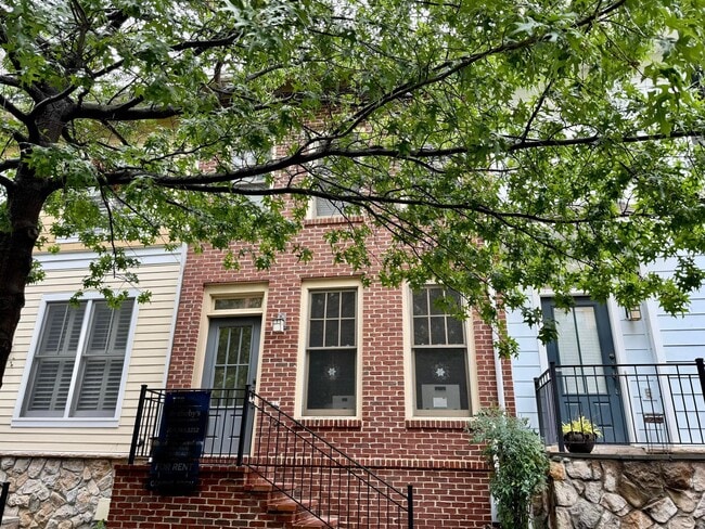 Building Photo - 1111 N Fillmore St Rental