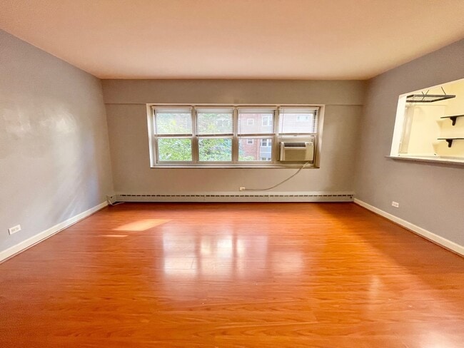 Photo - 4950 N Marine Dr Unit 209