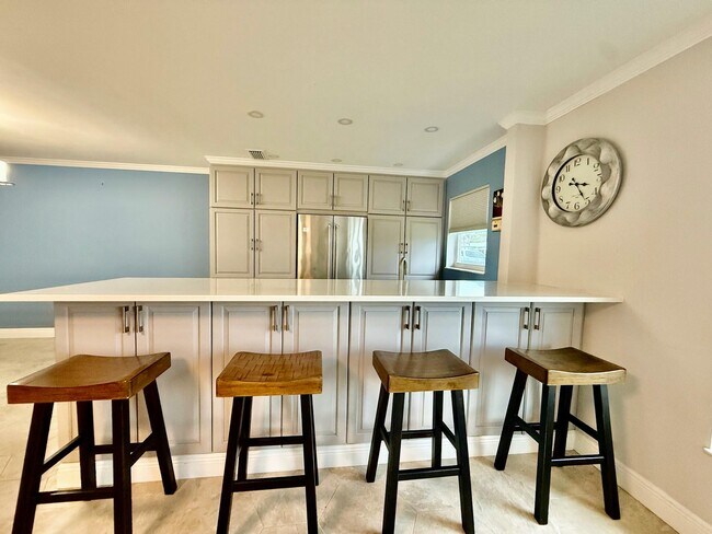 Photo - 916 Savannas Point Dr Unit B