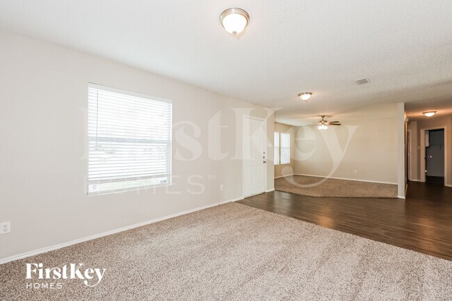1273 Longleaf Dr