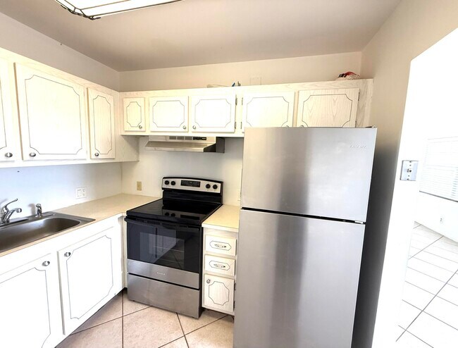 Photo - 124 Preston Way