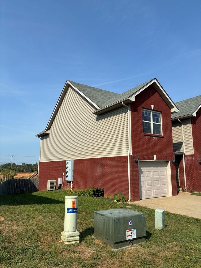 Photo - 137 Twin Lakes Dr