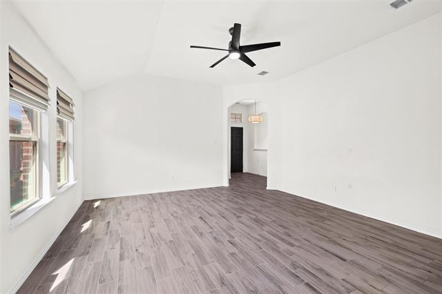 Photo - 1525 Alamandine Ave