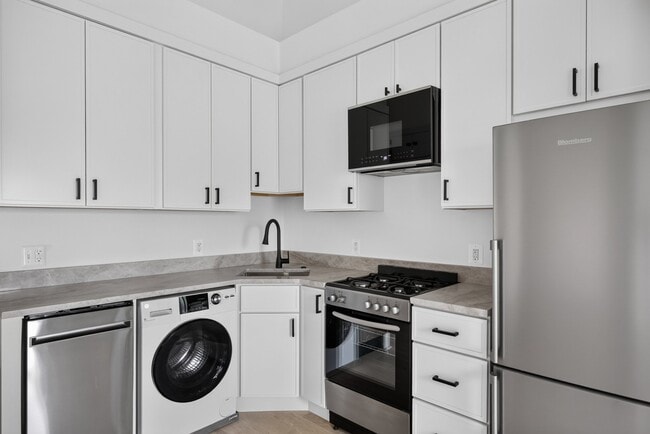 Photo - 311 East Capitol St SE Unidad #10