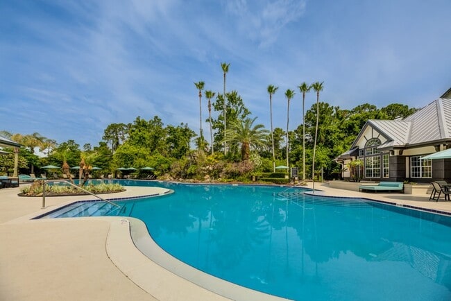 Building Photo - Paradise Island