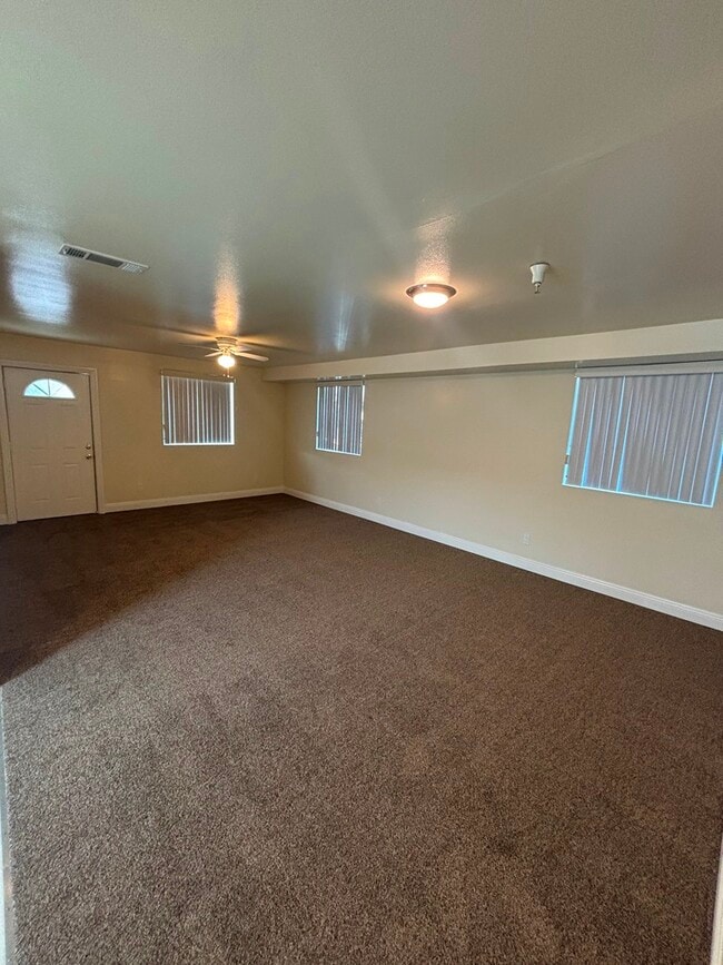 Photo - 638 W Colden Ave