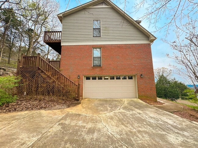 Photo - 7595 Foxfire Dr SE