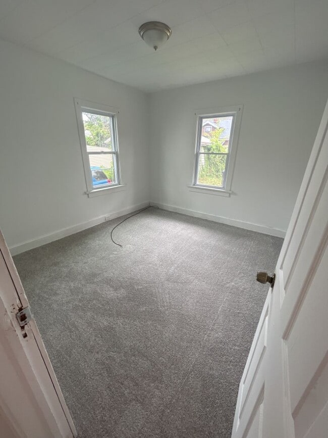 Photo - Charming 5-Bedroom Property in Prime Location