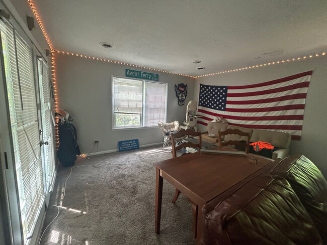 Photo - CARLTON1223-1227 Unit 1225