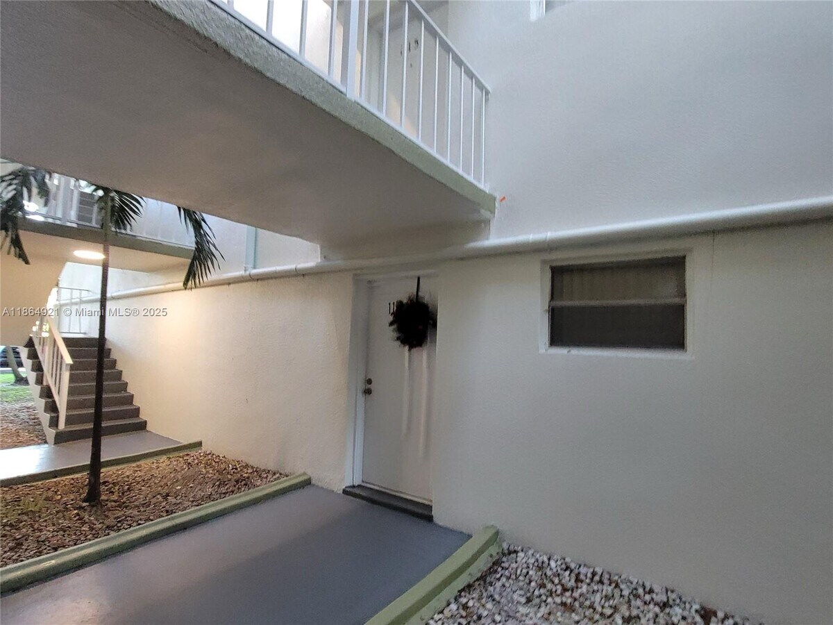 Photo - 4205 N University Dr Condo Unit 115