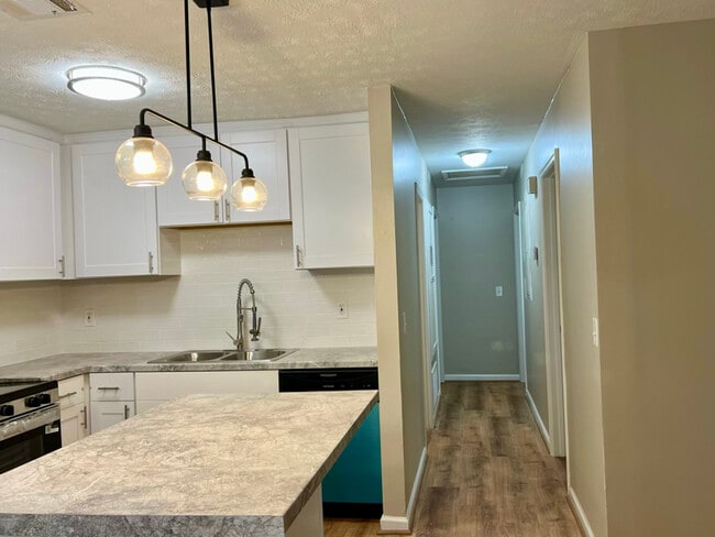 Photo - 1705 Floyd Rd