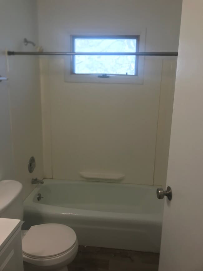 Photo - 4th Street Apartments Unit 5