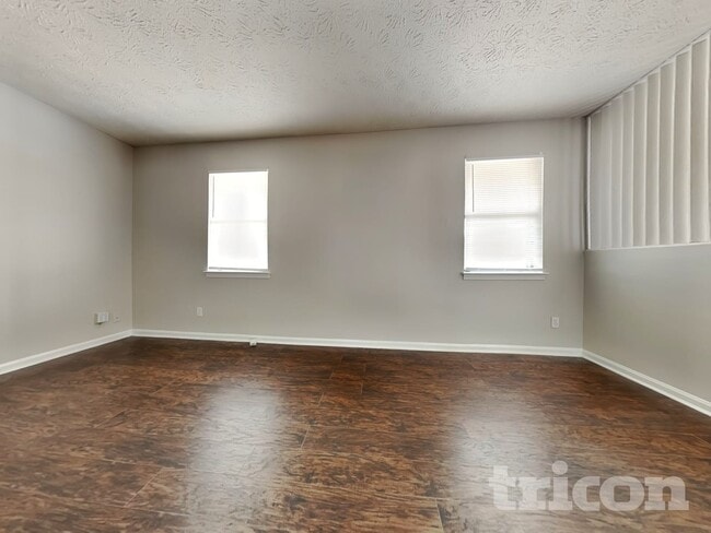 Photo - 2224 Clinchfield Ct