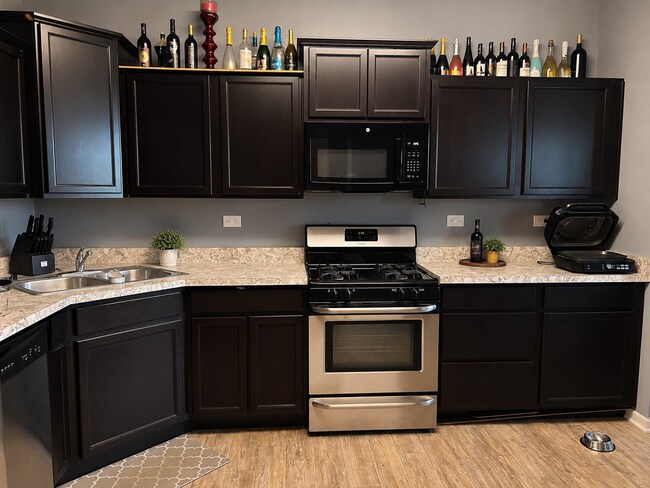 Photo - 651 Anchorage Ct