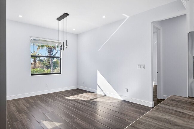 Photo - 332 SW 26th St