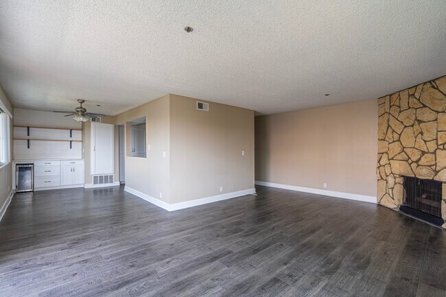 Photo - 230 S Catalina Ave Unit #303