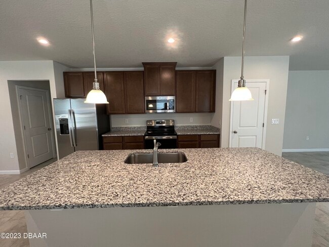 Photo - 198 Eagle Hbr Wy