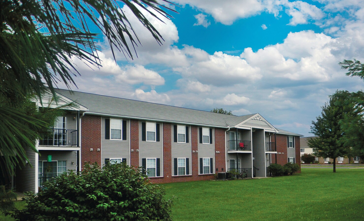 Photo - Victorian Courtyard