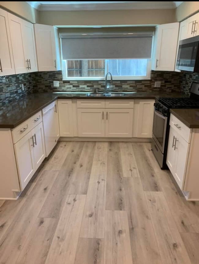 Photo - 12244 Magnolia Blvd Unit 1