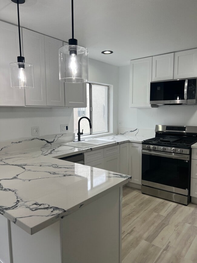 Photo - 1101 Laveta Terrace Unit 19