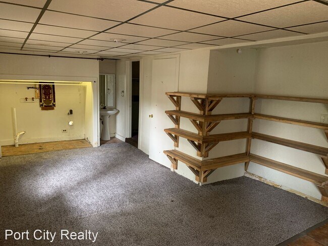 Photo - 1 br, 1 bath House - 628 College St