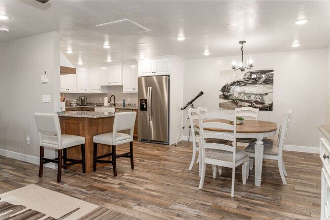 Photo - 451 W 200 S Unit 8b