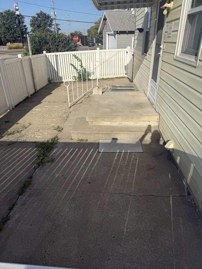 Photo - 1329 S Newton St