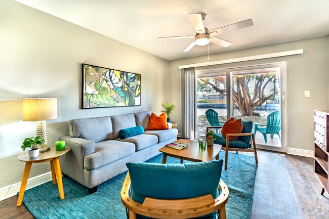 Key Largo - 1 dormitorio, 1 baño - 701 pies cuadrados - Sala de estar - Snell Isle